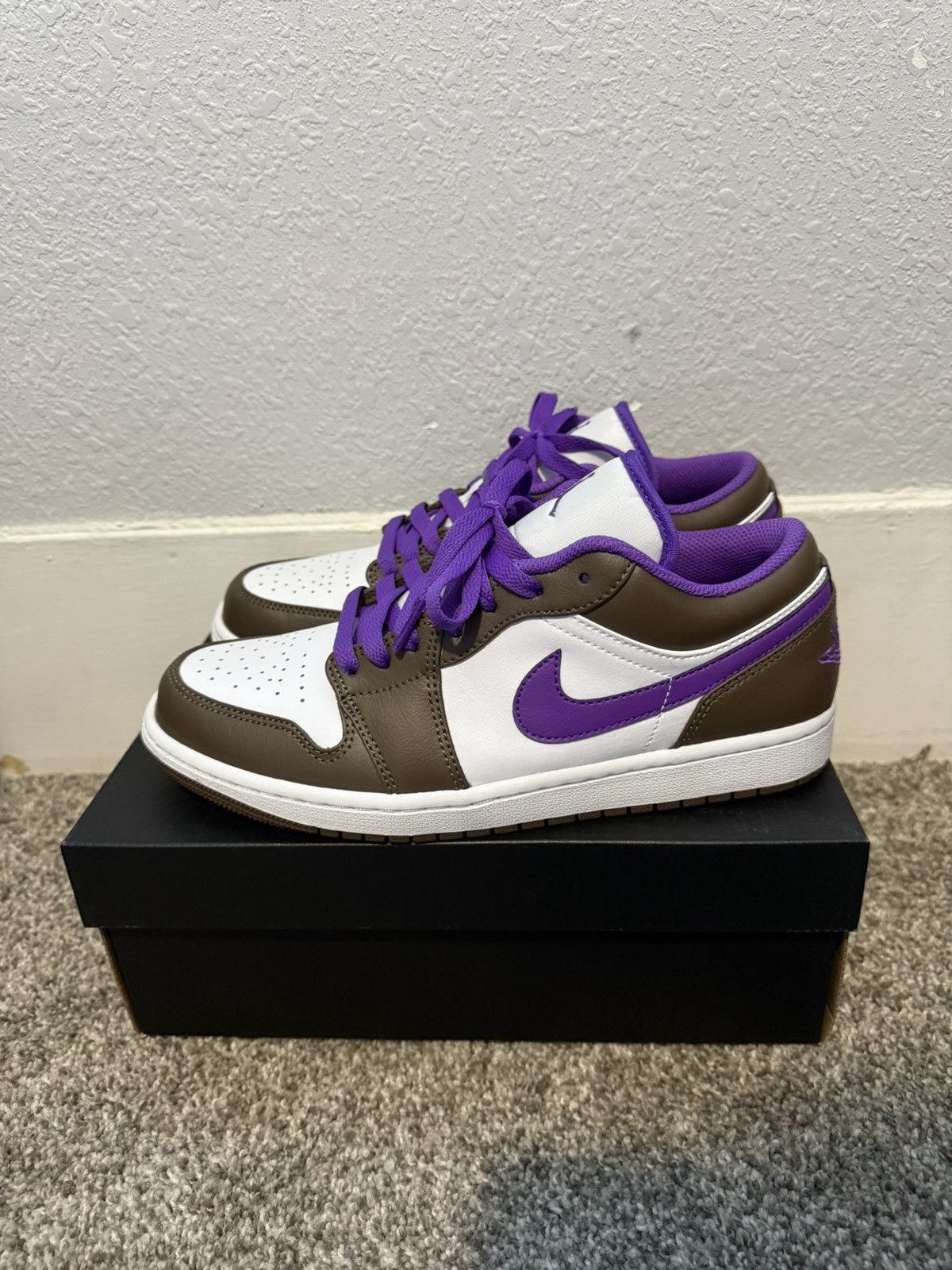 Jordan Brand Air Jordan 1 Low Size US 8.5 / EU 41-42 - 1 Thumbnail