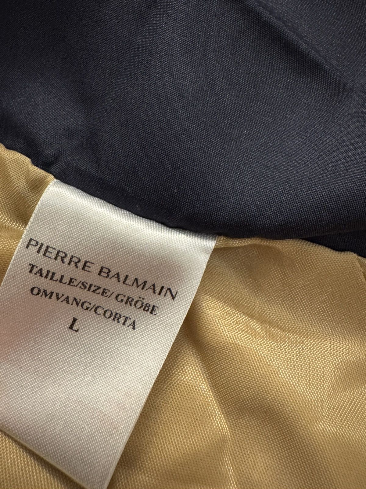 Pierre Balmain Pierre Balmain Vintage 90s Beige Light Jacket size L Size US L / EU 52-54 / 3 - 7 Thumbnail