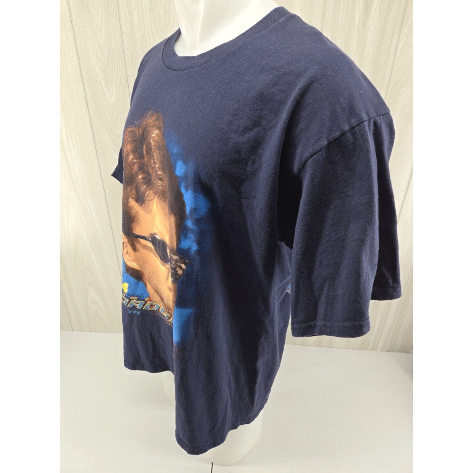 Chase Authentics VINTAGE Chase Authentics NASCAR Jeff Gordon Double Sided Mens XL 2003 T-Shirt Crew Neck Blue Cotton Short Sleeve Graphic Print Racecar Boys/Mens Size US XL / EU 56 / 4 - 6 Thumbnail