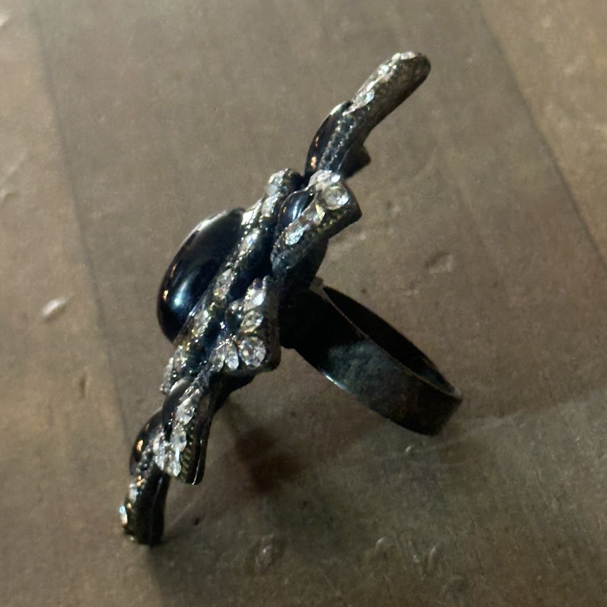 Vintage Vintage black rhinestone adjustable flower statement ring Size ONE SIZE - 7 Thumbnail