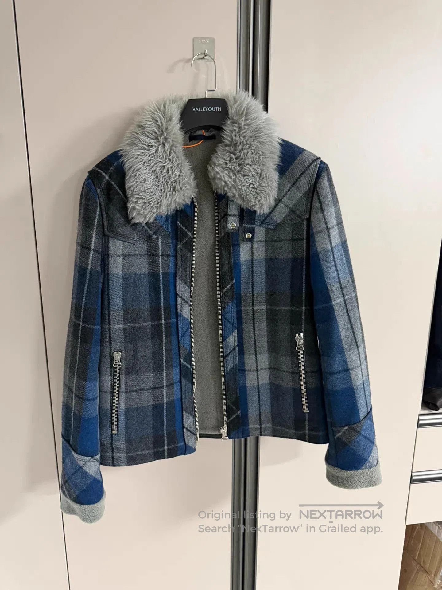 Lanvin Blue Checkered Jacket with Faux Fur Collar. Size US M / EU 48-50 / 2 - 1 Thumbnail