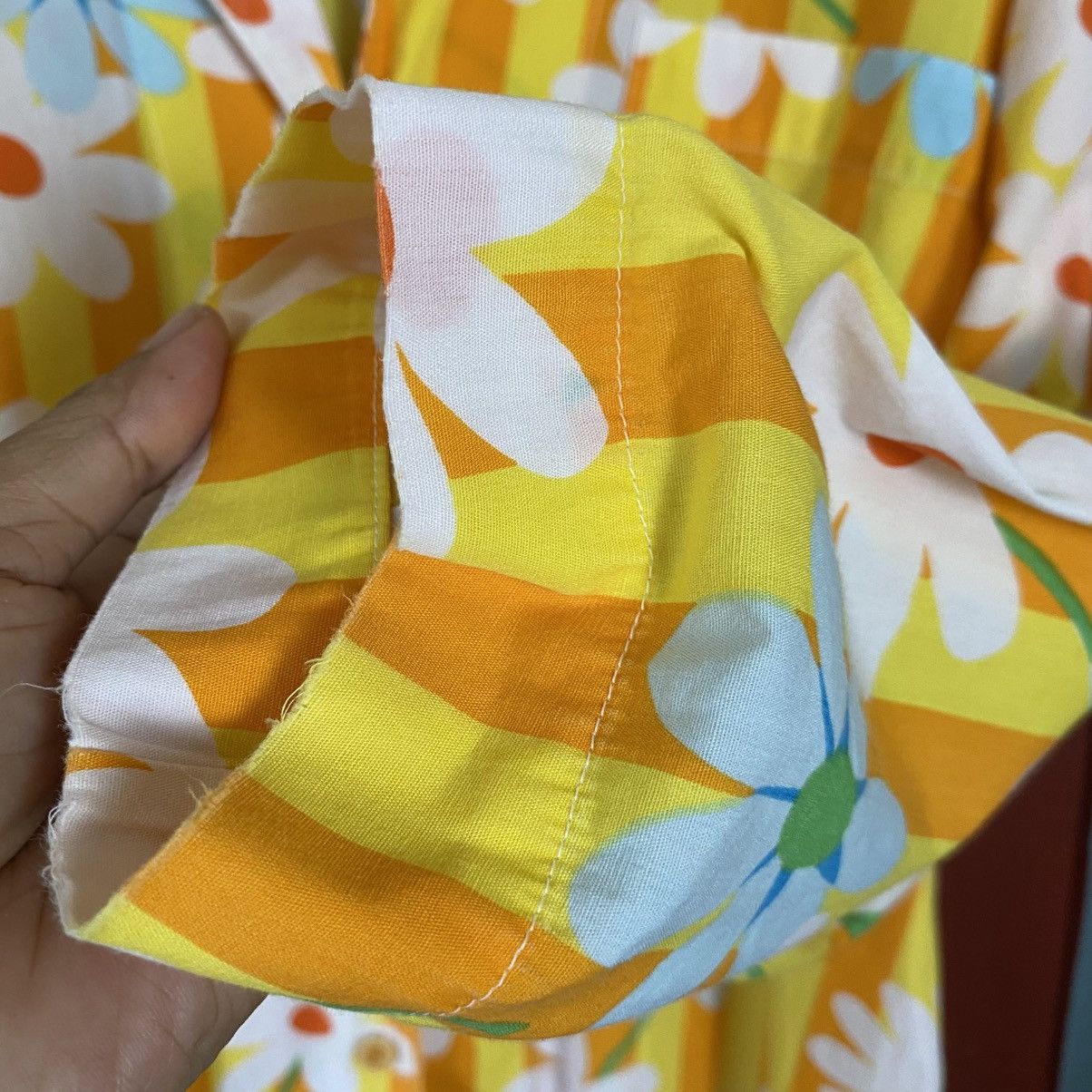 Enrico Coveri Enrico Coveri Yellow Daisy Stripe Pajama Shirt Size L / US 10 / IT 46 - 12 Thumbnail