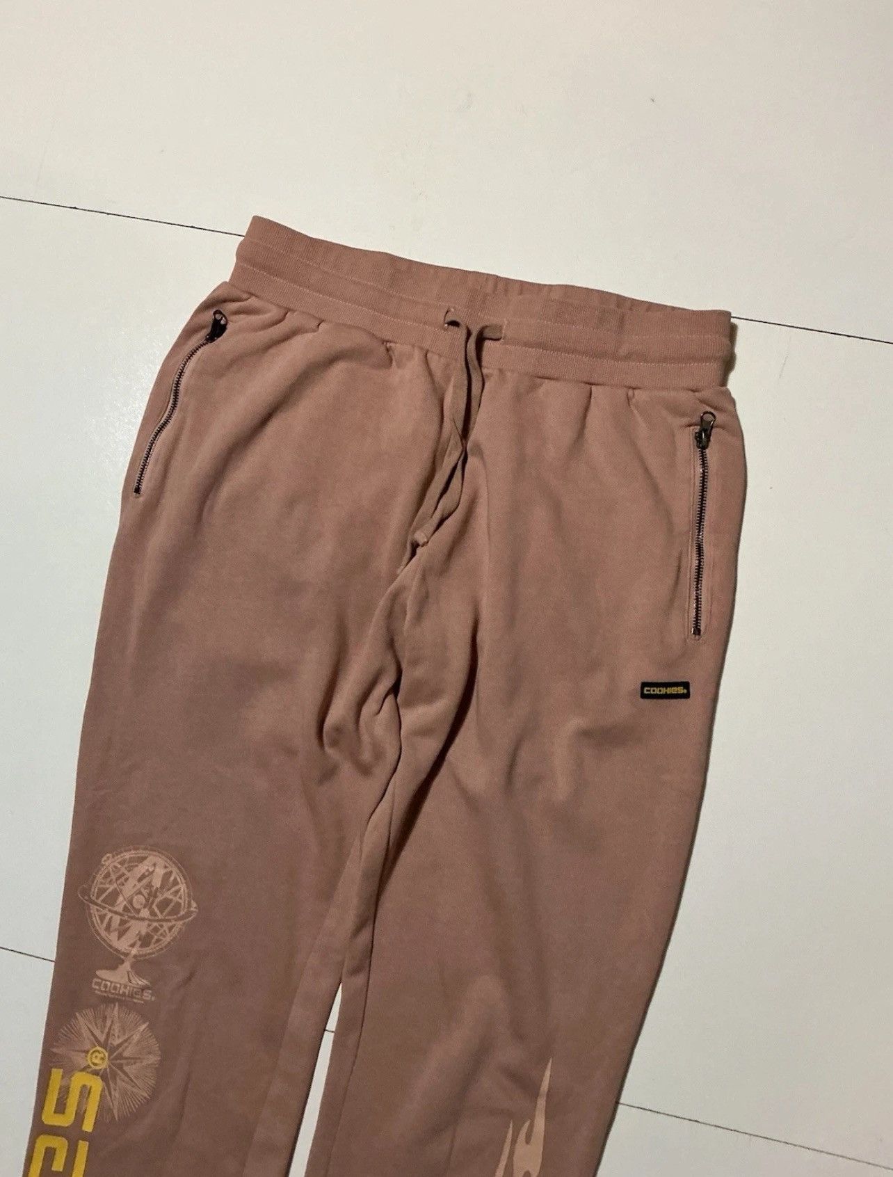 Cookies Cookies SF Flames Sun Globe Graphic Jogger Track Sweatpants Size US 34 / EU 50 - 5 Thumbnail