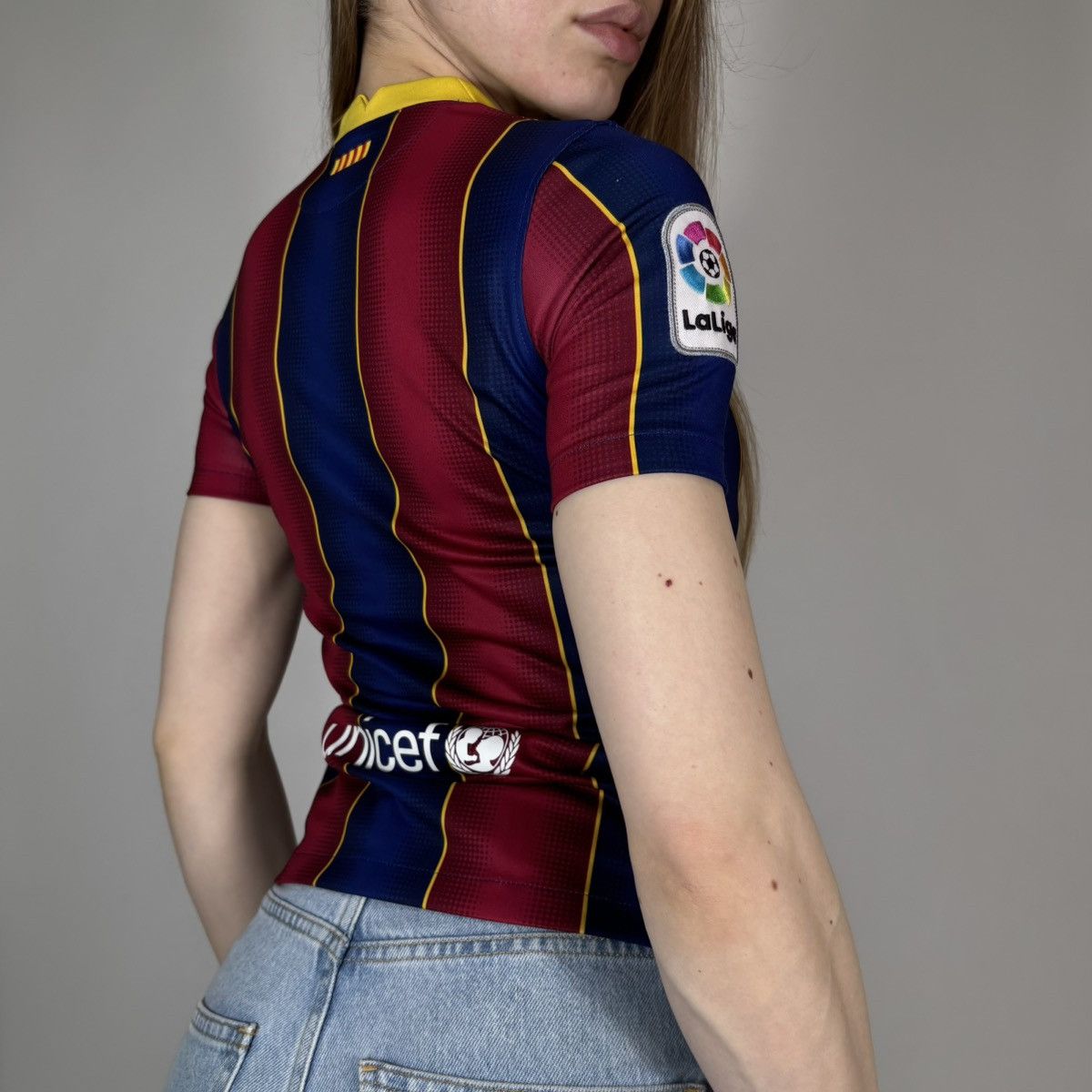 Nike Vintage Y2K Nike Barcelona Soccer Football Jersey Blokecore Size S / US 4 / IT 40 - 2 Thumbnail