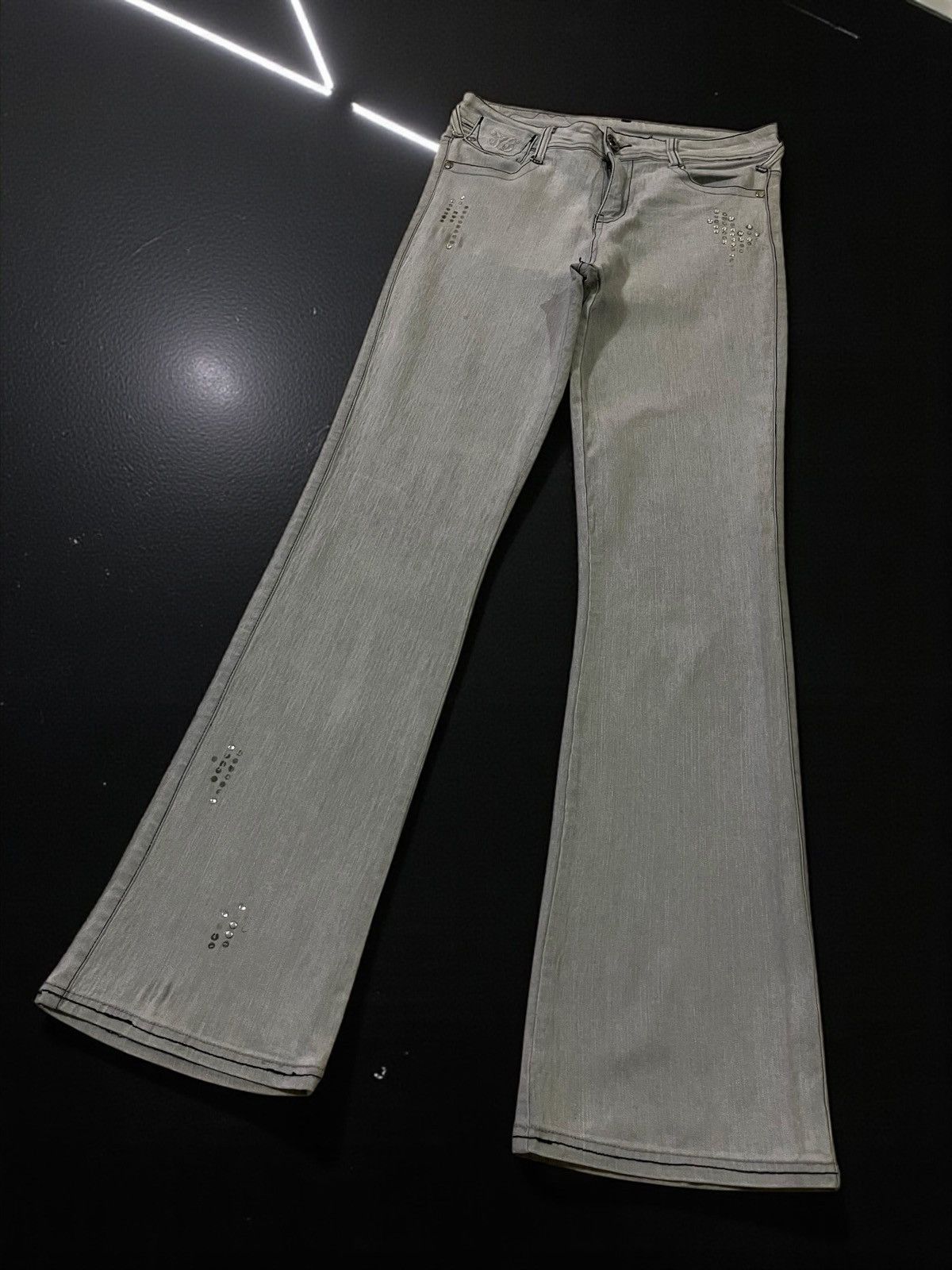 Fubu FLARED💥 FUBU Ice Washed Embellished Low Rise Flare Denim Size 28" / US 6 / IT 42 - 1 Thumbnail