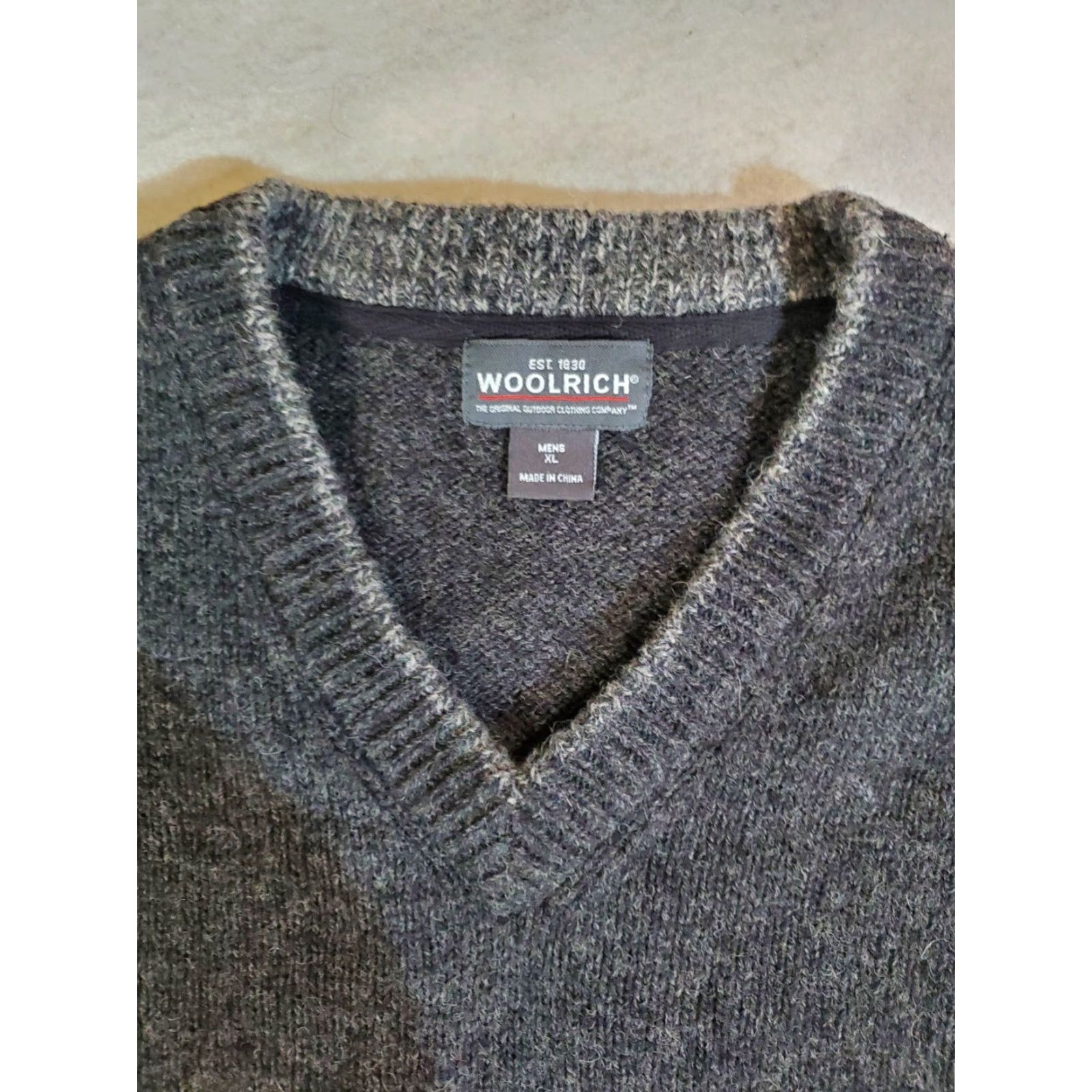Vintage Woolrich Signature Sweater Vest Wool Blend Onyx Heather Mens XL Gray V-Neck Quilted 90s Classic Woolrich Vest Mens XL Size US XL / EU 56 / 4 - 3 Thumbnail