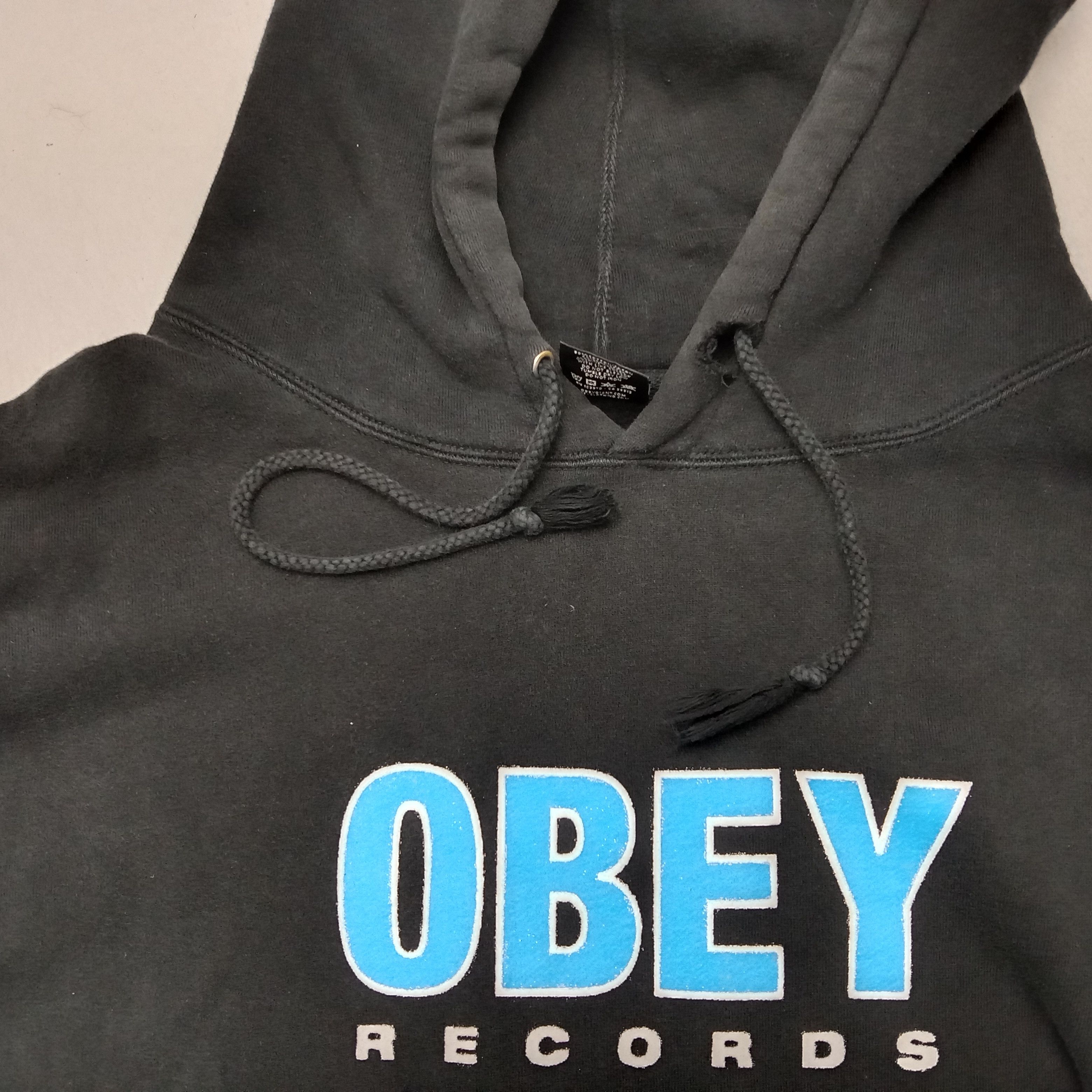 Obey × Vintage Vintage Obey Streetwear Sweatshirt Hoodies Size US XXL / EU 58 / 5 - 6 Thumbnail