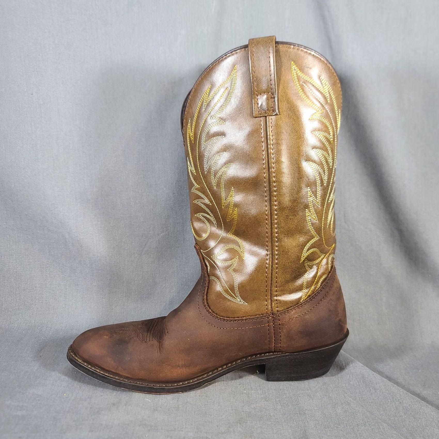 Vintage Laredo Boots Womens Kadi Western Round Toe Mid-Calf Brown Leather Size 10M KS 42 EU 7.5 UK 7.5 US 10 Footwear Cowboy Theme Mens Womens Girls379 Size US 10 / IT 40 - 6 Thumbnail