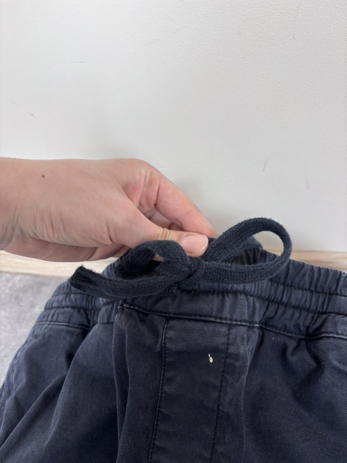 Carhartt Carhartt WIP Lawton Pants Men’s Navy Blue Joggers Tapered Size US 34 / EU 50 - 18 Thumbnail