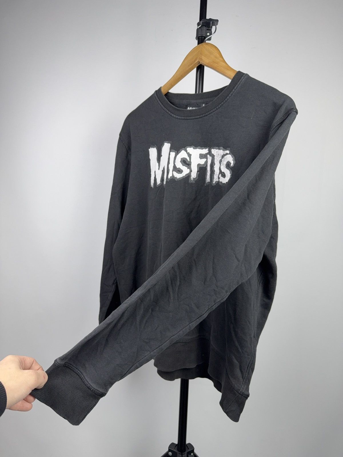 Misfits Faded Misfits Band Logo Black Crewneck Sweatshirt XL 2017 Size XL / US 12-14 / IT 48-50 - 6 Thumbnail
