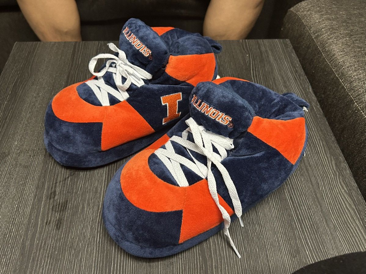 Other Uiuc Comfy feet slippers Size US 6 / IT 36 - 1 Thumbnail