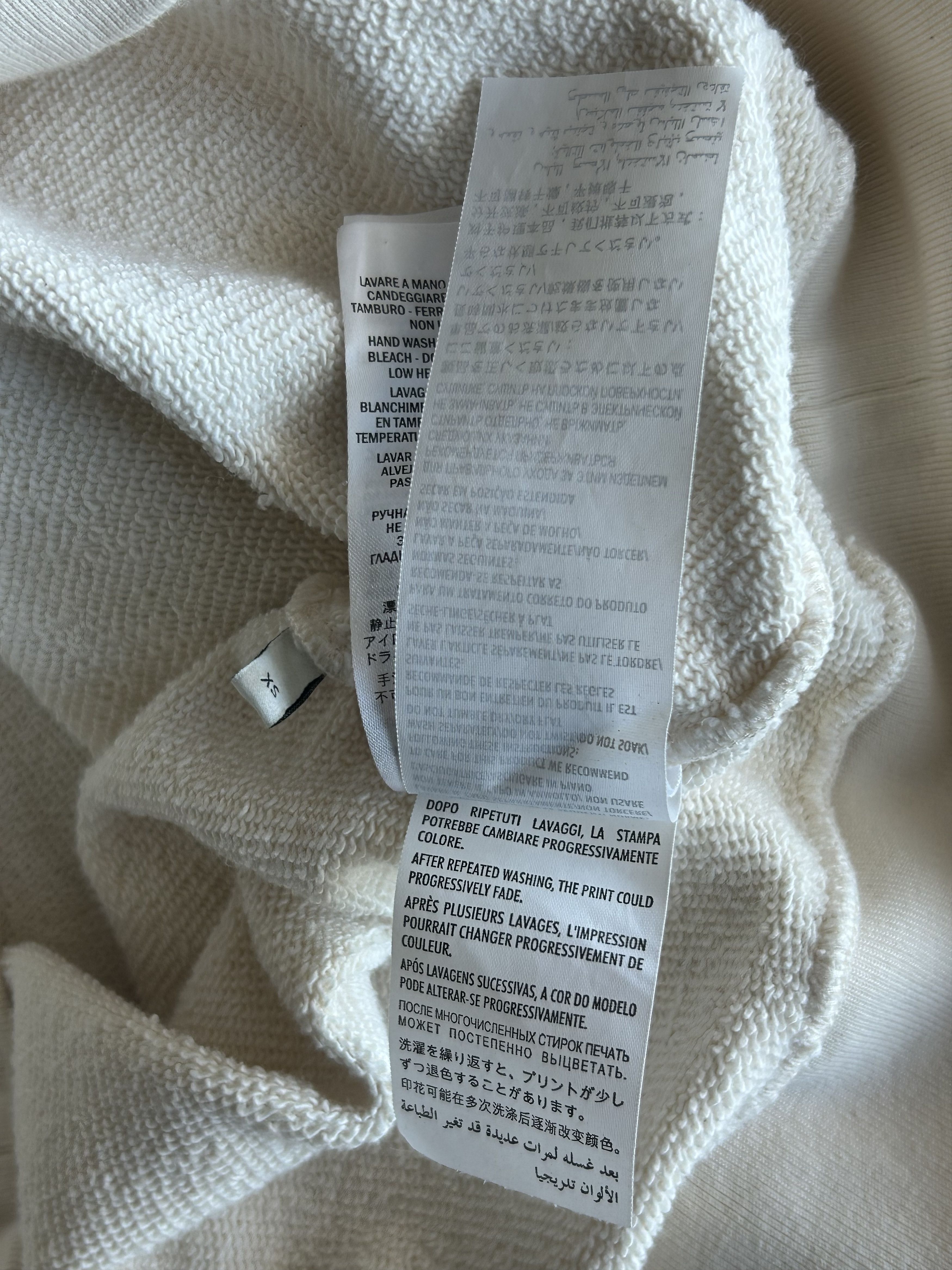 Gucci Gucci Cream Strawberry Logo Hoodie Size US XS / EU 42 / 0 - 8 Thumbnail