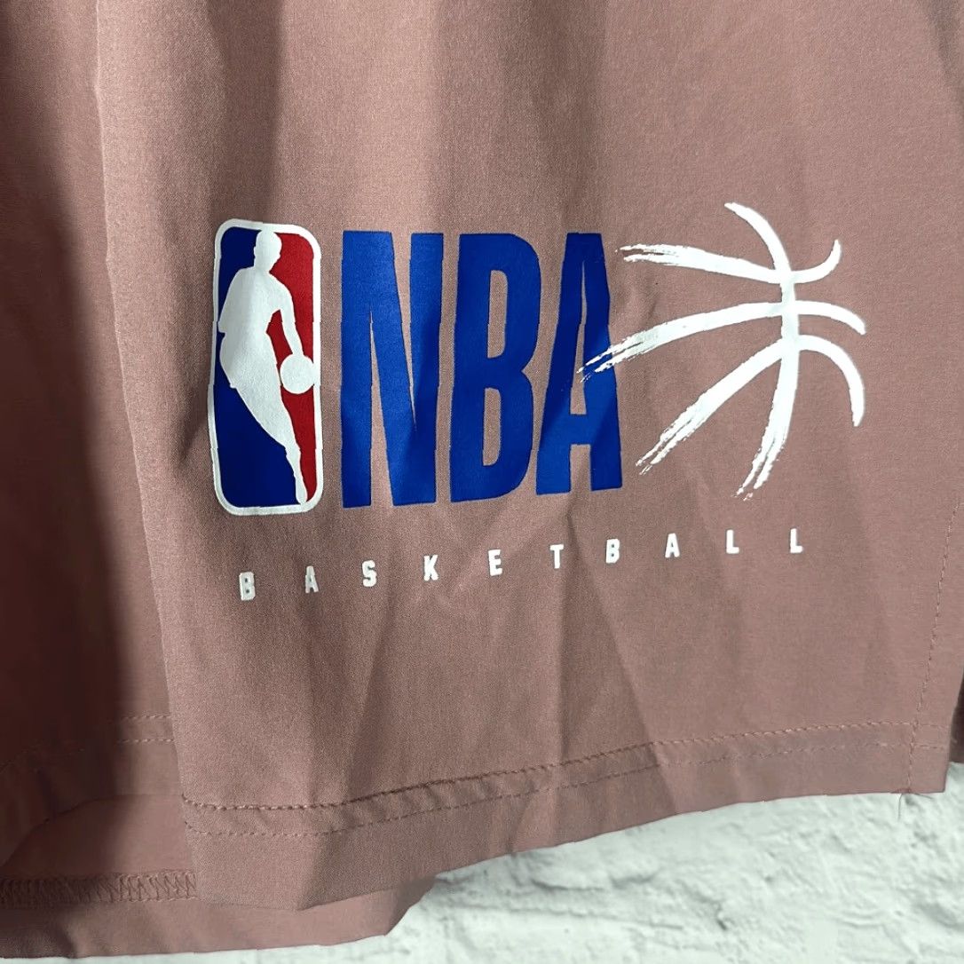 NBA VINTAGE NBA Basketball Athletic Shorts Men's XL Pink Pockets Sports Mens Reg Large Red Athletic Size US 36 / EU 52 - 2 Thumbnail