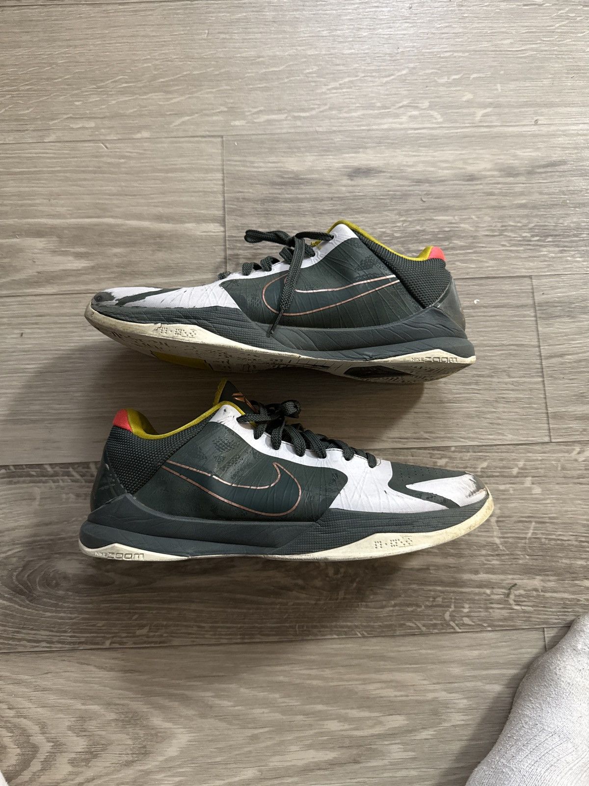 Nike nike eybl kobe Size US 11 / EU 44 - 1 Thumbnail