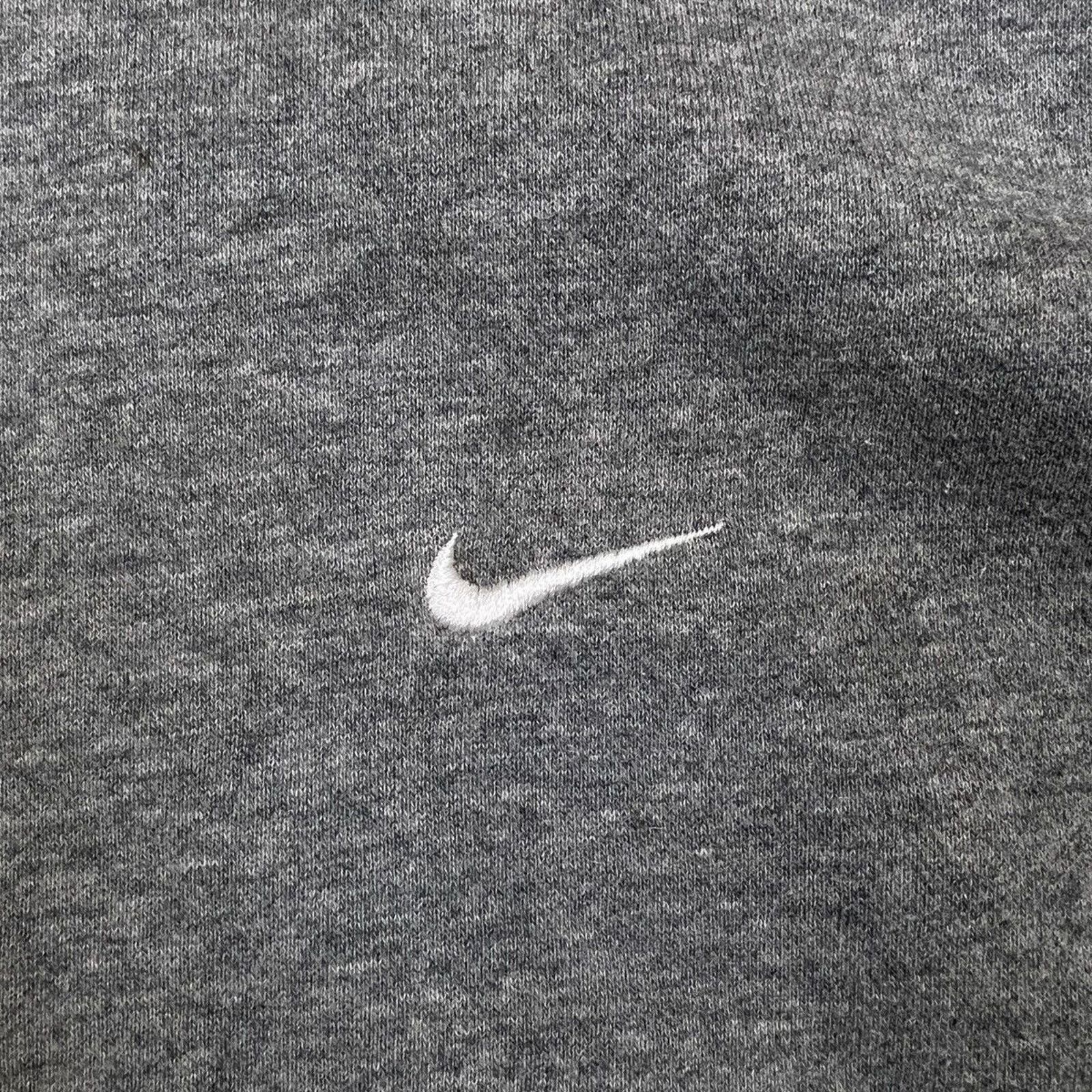 Nike × Vintage Nike Sportswear Sweatshirt Swoosh Distressed Pullover Crew Size US L / EU 52-54 / 3 - 2 Thumbnail