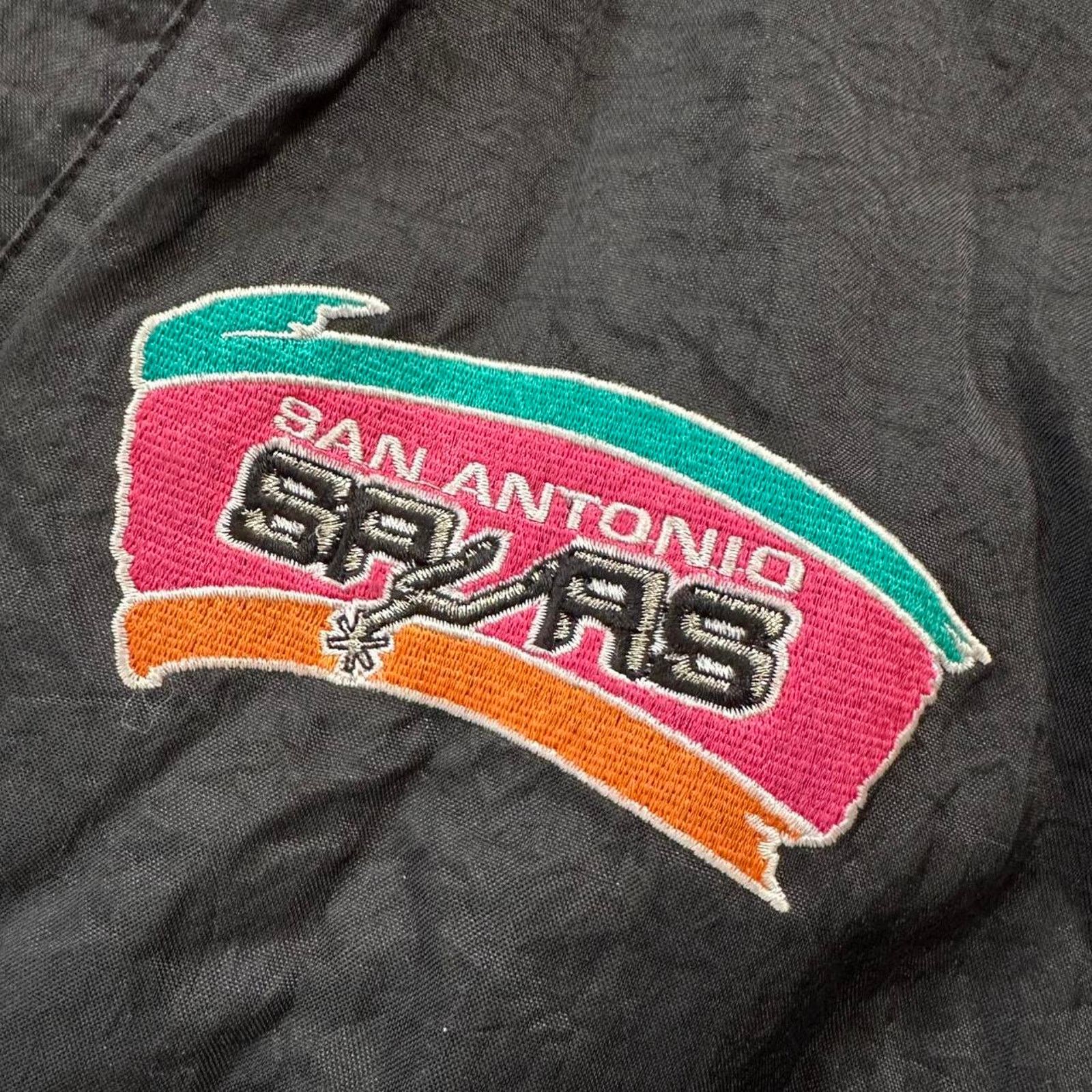 Starter Vintage Starter San Antonio Spurs Full Zip Jacket NBA size L Size US L / EU 52-54 / 3 - 5 Thumbnail