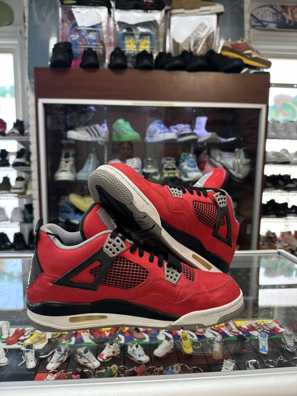 Jordan Brand Jordan 4 Retro ‘Toro’ Size US 11 / EU 44 - 2 Thumbnail