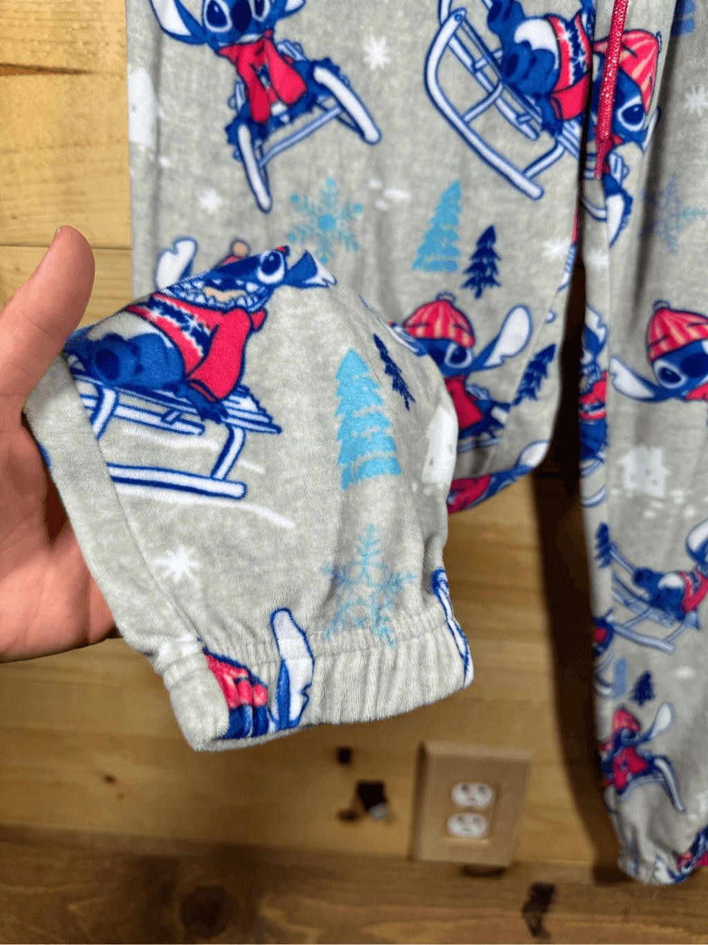 Disney Disney Lilo & Stitch Women's Winter Gray Soft Pajama Jogger Size ONE SIZE - 7 Thumbnail