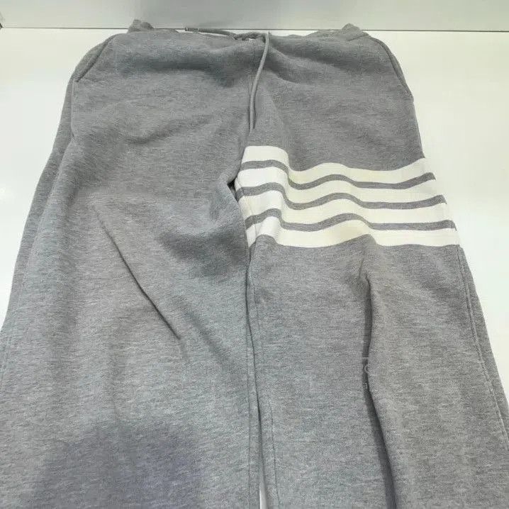 Thom Browne Thom Browne Colorful Mid-Waist Comfort Short Pants. Size US 32 / EU 48 - 5 Thumbnail