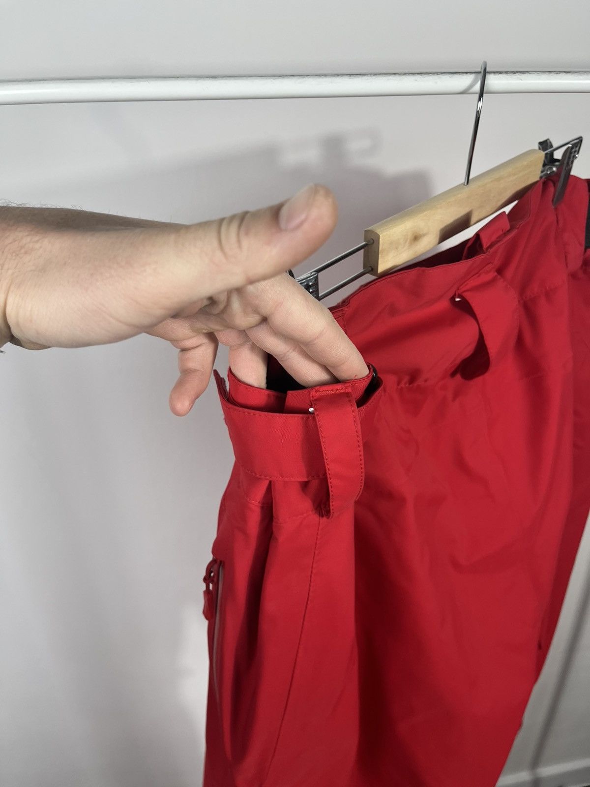 Helly Hansen Helly Hansen Red Ski Snow Pants Insulated Mens 2XL Size US 38 / EU 54 - 14 Thumbnail