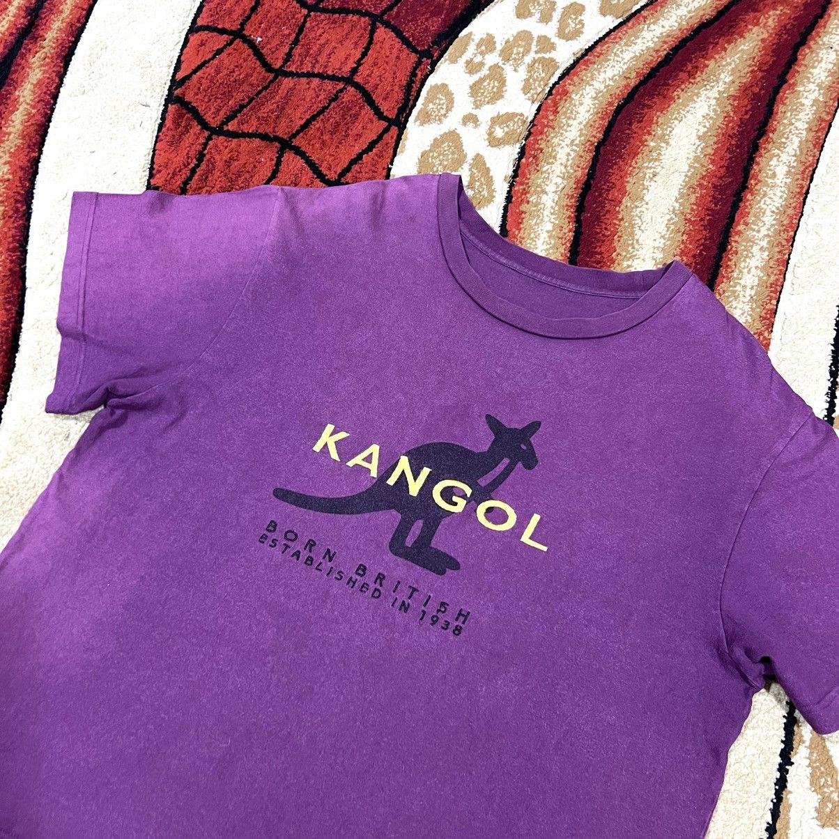 Kangol Vintage Thrashed Faded Kangol Embroidered T Shirt Size US XL / EU 56 / 4 - 1 Thumbnail