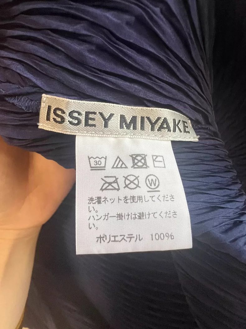 Issey Miyake Issey Miyake size:2 Navy blue small fish-scale dress Size S / US 4 / IT 40 - 3 Thumbnail