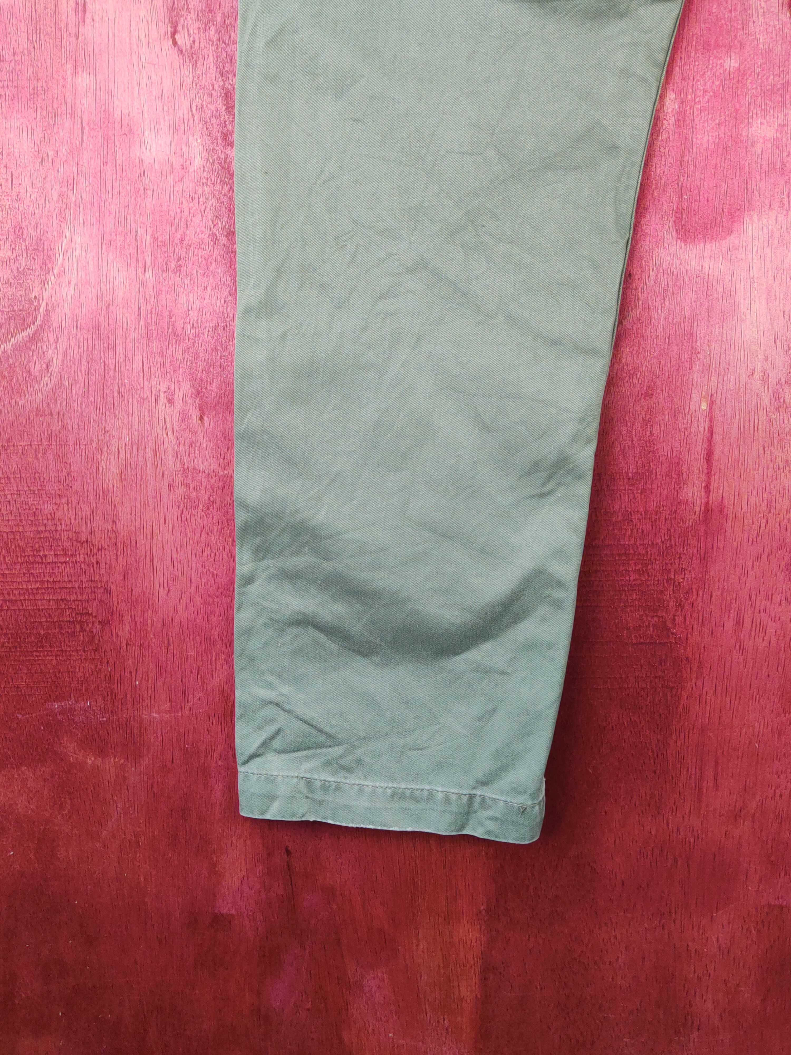 Japanese Brand Uniqlo Army Green ripped vintage Casual Pants #S2258 Size US 33 - 9 Thumbnail