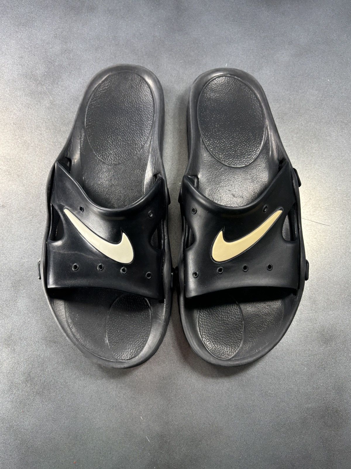 Nike 1990s Nike Sandals Vintage Made in Italy Slip On Flip Flops Size US 10 / EU 43 - 4 Thumbnail