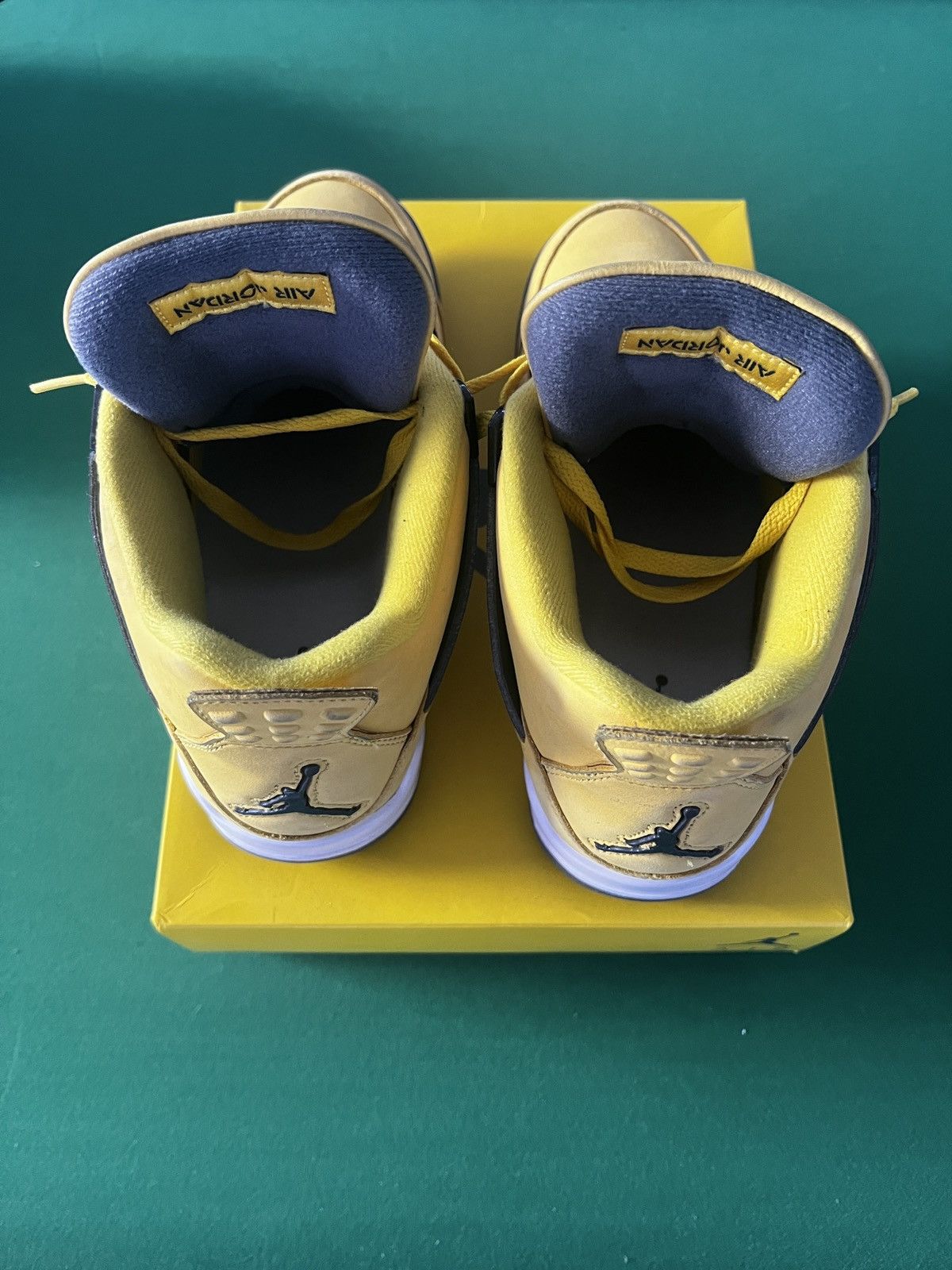 Jordan Brand Jordan 4 Lightning Size US 10.5 / EU 43-44 - 3 Thumbnail