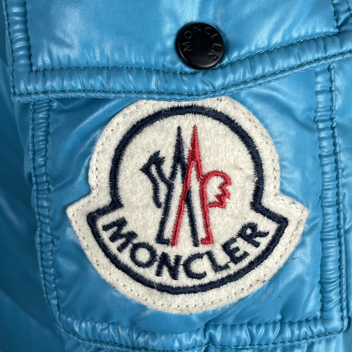 Moncler Vintage Moncler Puffer Jacket big patch Logo size 1 Size S / US 4 / IT 40 - 6 Thumbnail