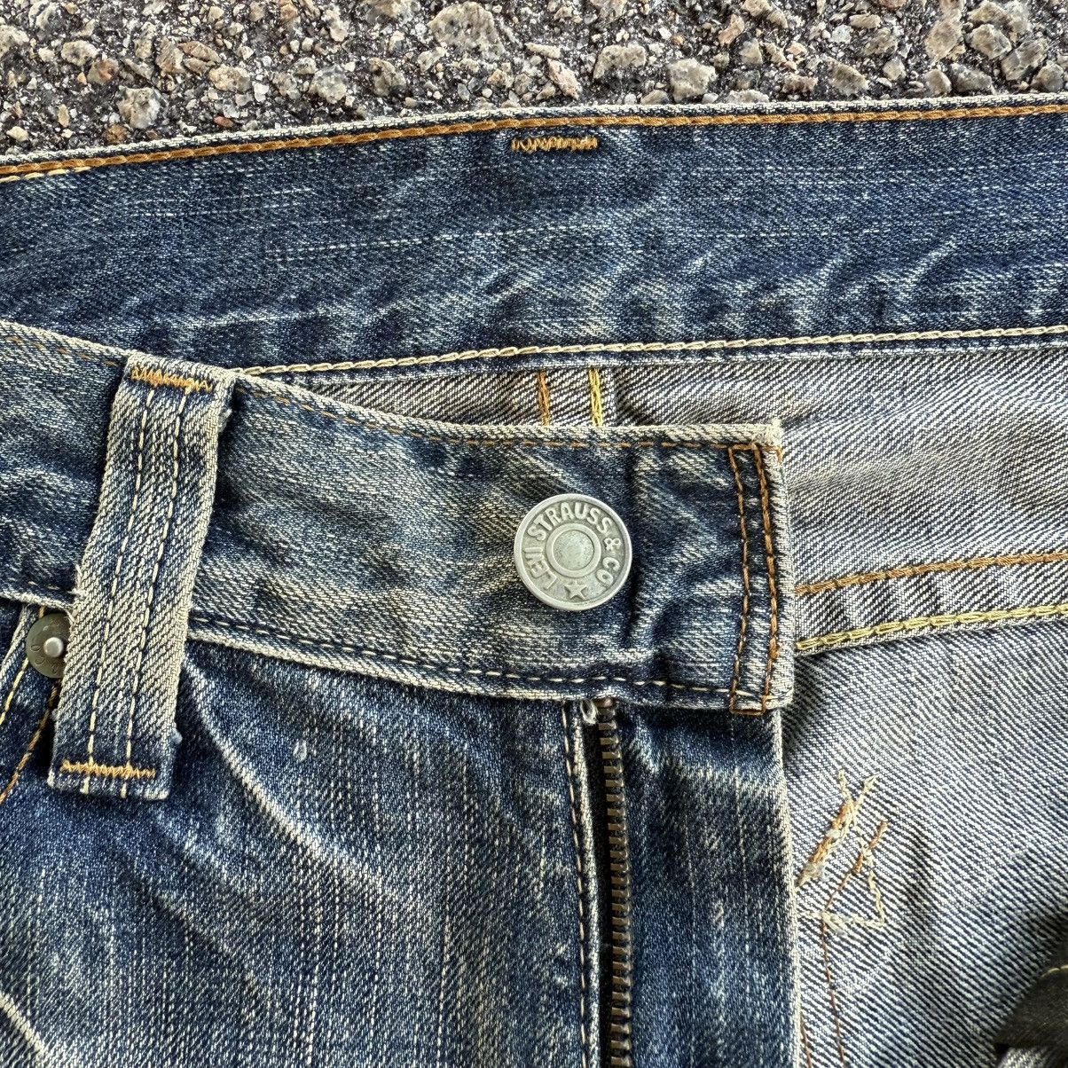 Levi's Vintage Clothing VINTAGE LEVI’S 502 FADED RIPPEP JEAN DENIM PANTS Size US 36 / EU 52 - 8 Thumbnail