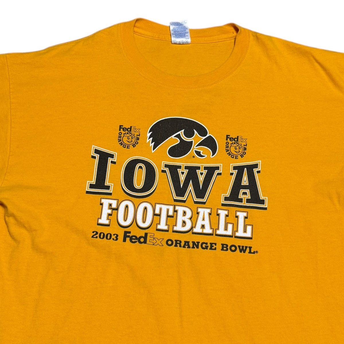 Gildan × Vintage Vintage 2003 Orange Bowl Iowa Hawkeyes Football Shirt XL Size US XL / EU 56 / 4 - 2 Thumbnail
