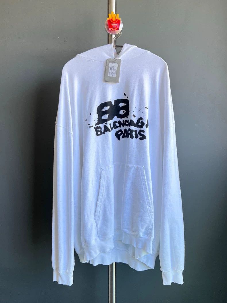 Balenciaga Balenciaga Splash Ink Graffiti Hoodie White Size US S / EU 44-46 / 1 - 1 Thumbnail