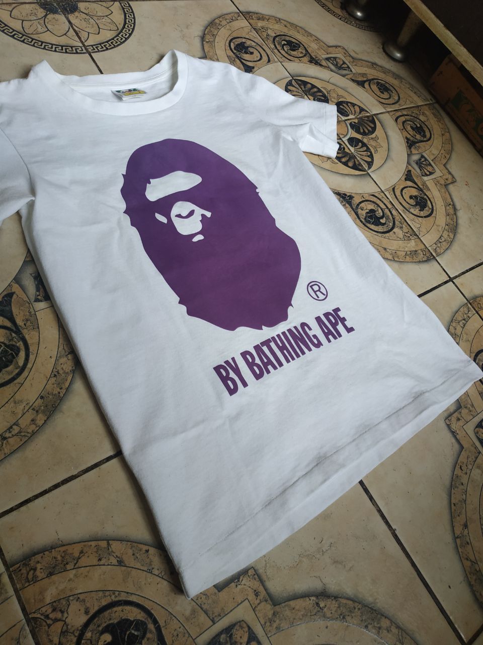 Bape Authentic BAPE Big Logo T-Shirt Ladies S White Made in Japan Size S / US 4 / IT 40 - 12 Thumbnail