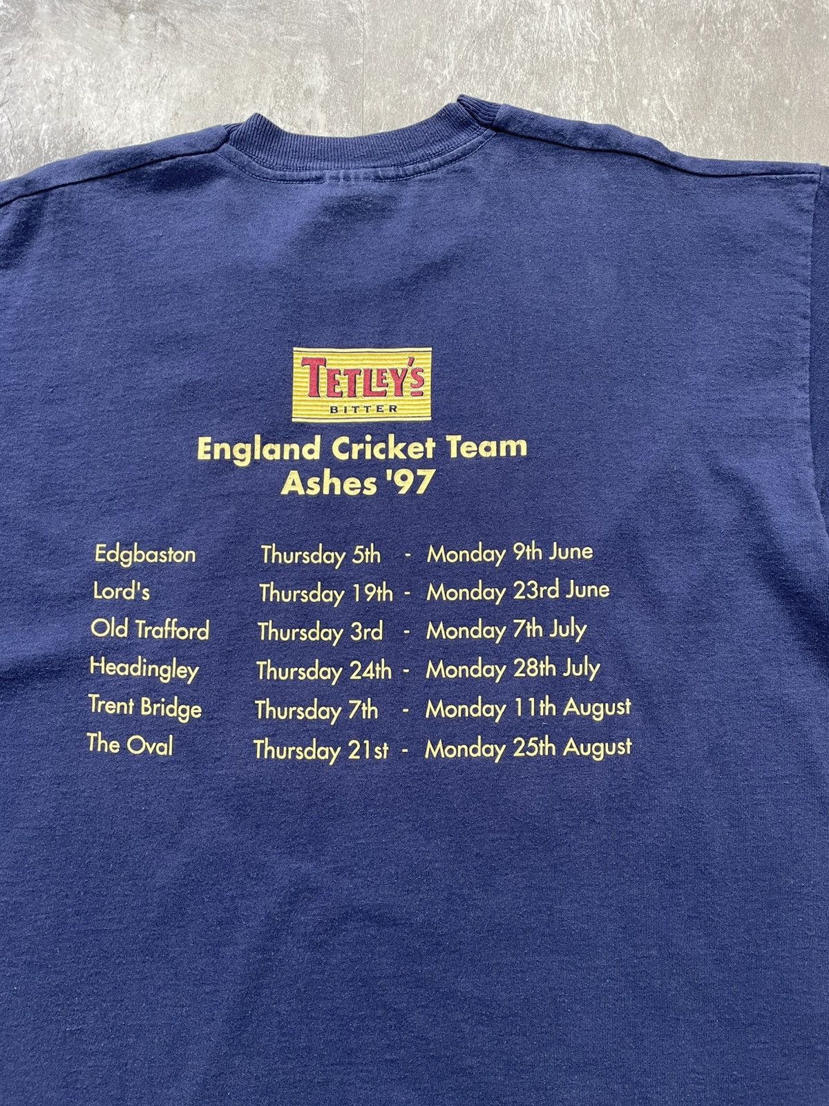 Vintage Vintage 1997 Ashes Cricket England v Australia T-Shirt XL Size US XL / EU 56 / 4 - 6 Thumbnail