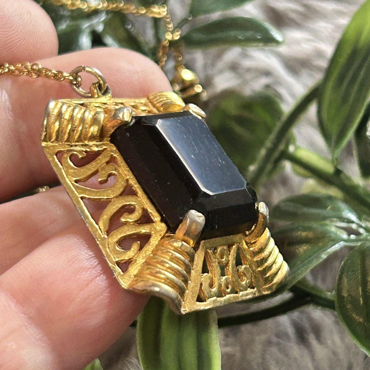 Vintage Vintage emerald cut black glass filigree pendant necklace Size ONE SIZE - 6 Thumbnail