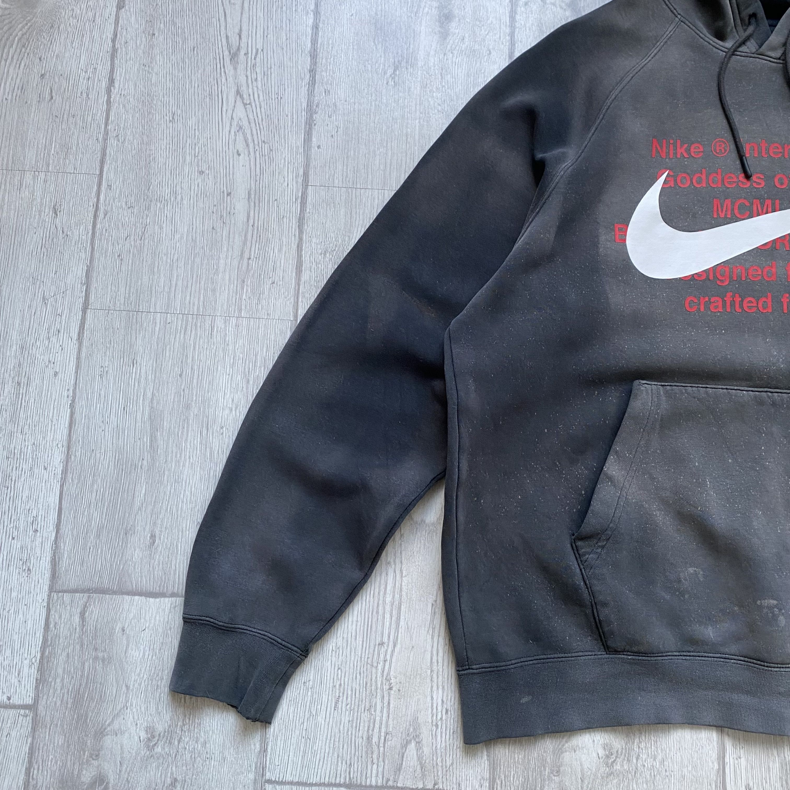 Nike 🔨 Thrashed Vintage Nike hoodie Center logo Swoosh Size US L / EU 52-54 / 3 - 4 Thumbnail