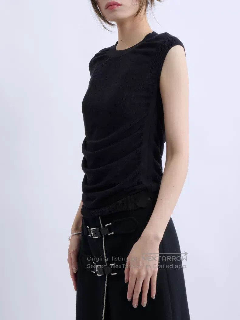 Helmut Lang Helmut Lang Black 3D Pleated Sleeveless Top Size S / US 4 / IT 40 - 2 Thumbnail