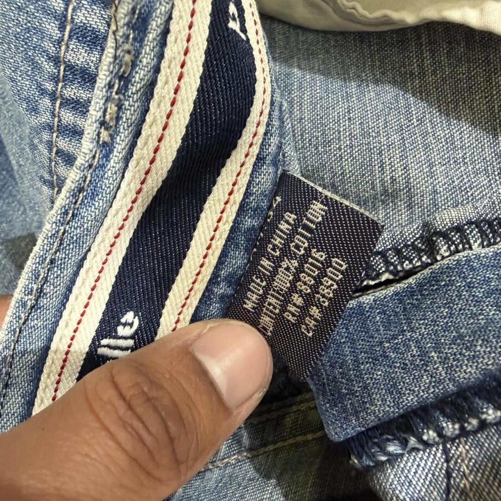 True Religion PellePelle blue jeans with unique design Size 30" / US 8 / IT 44 - 6 Thumbnail