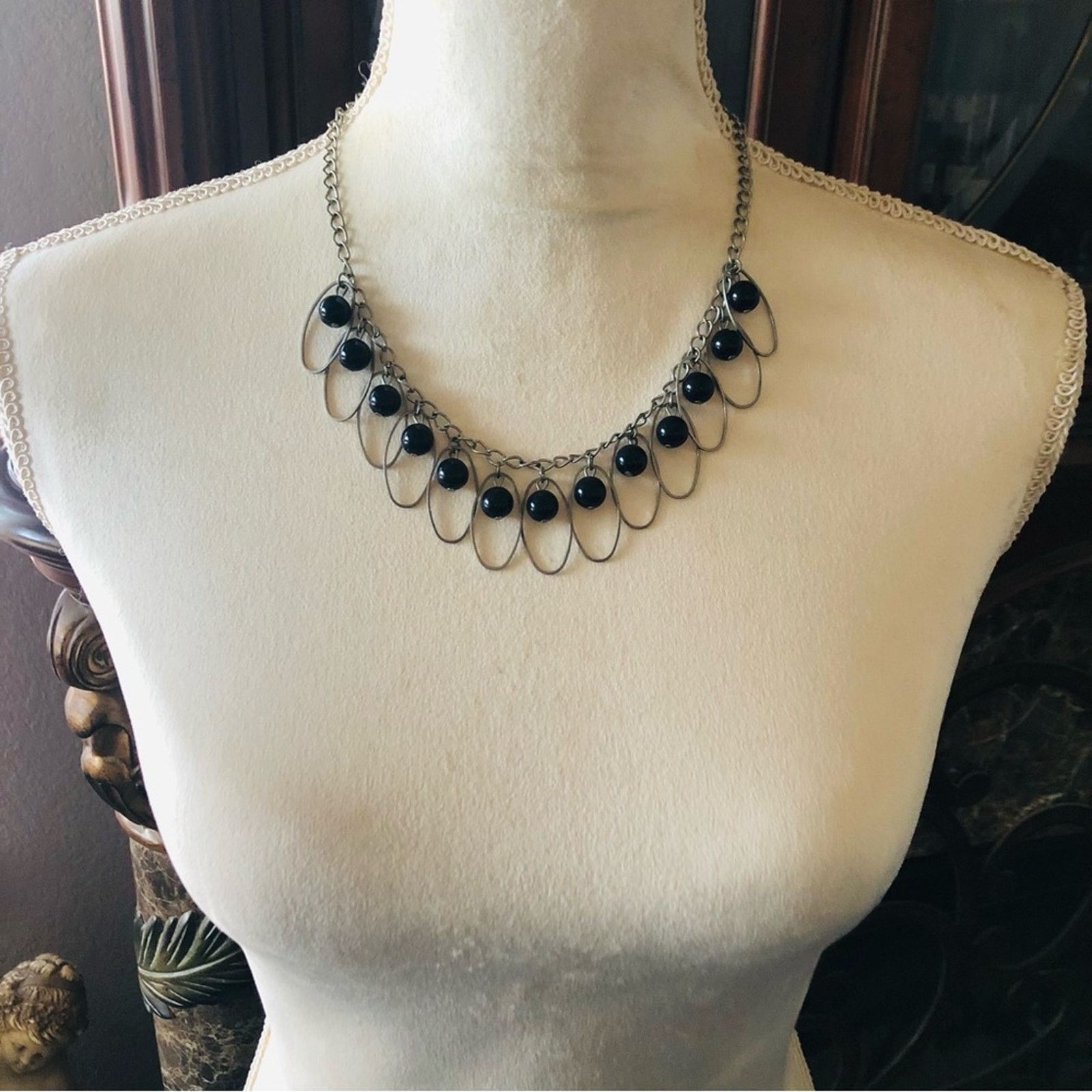 Jewelry Oval matte silver tone disc simulated black pearl necklace Size ONE SIZE - 5 Thumbnail
