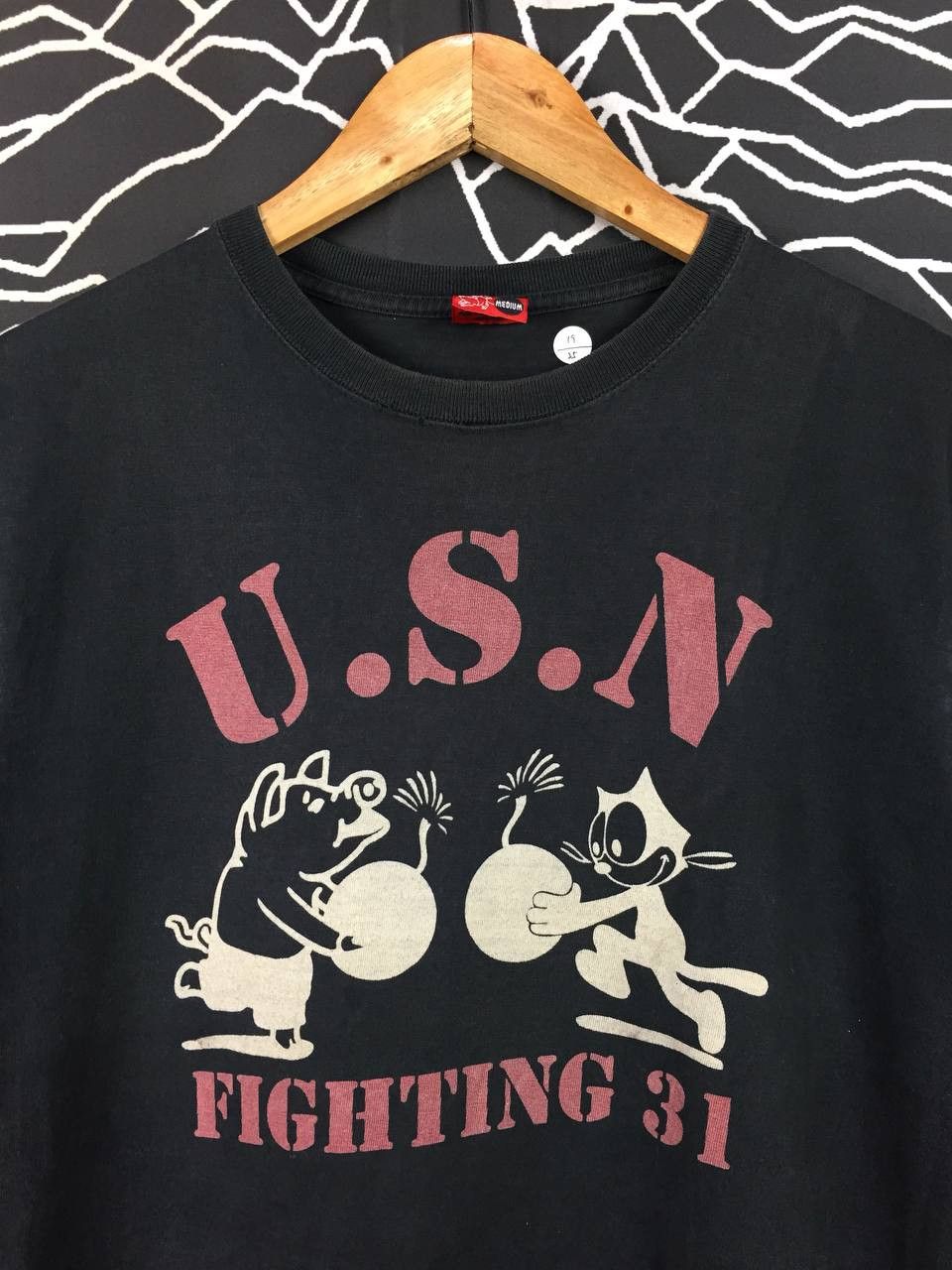 Studio D'Artisan Studio D’Artisan X Felix the Cat USN Fighting 31 Graphic Tee Size US M / EU 48-50 / 2 - 3 Thumbnail