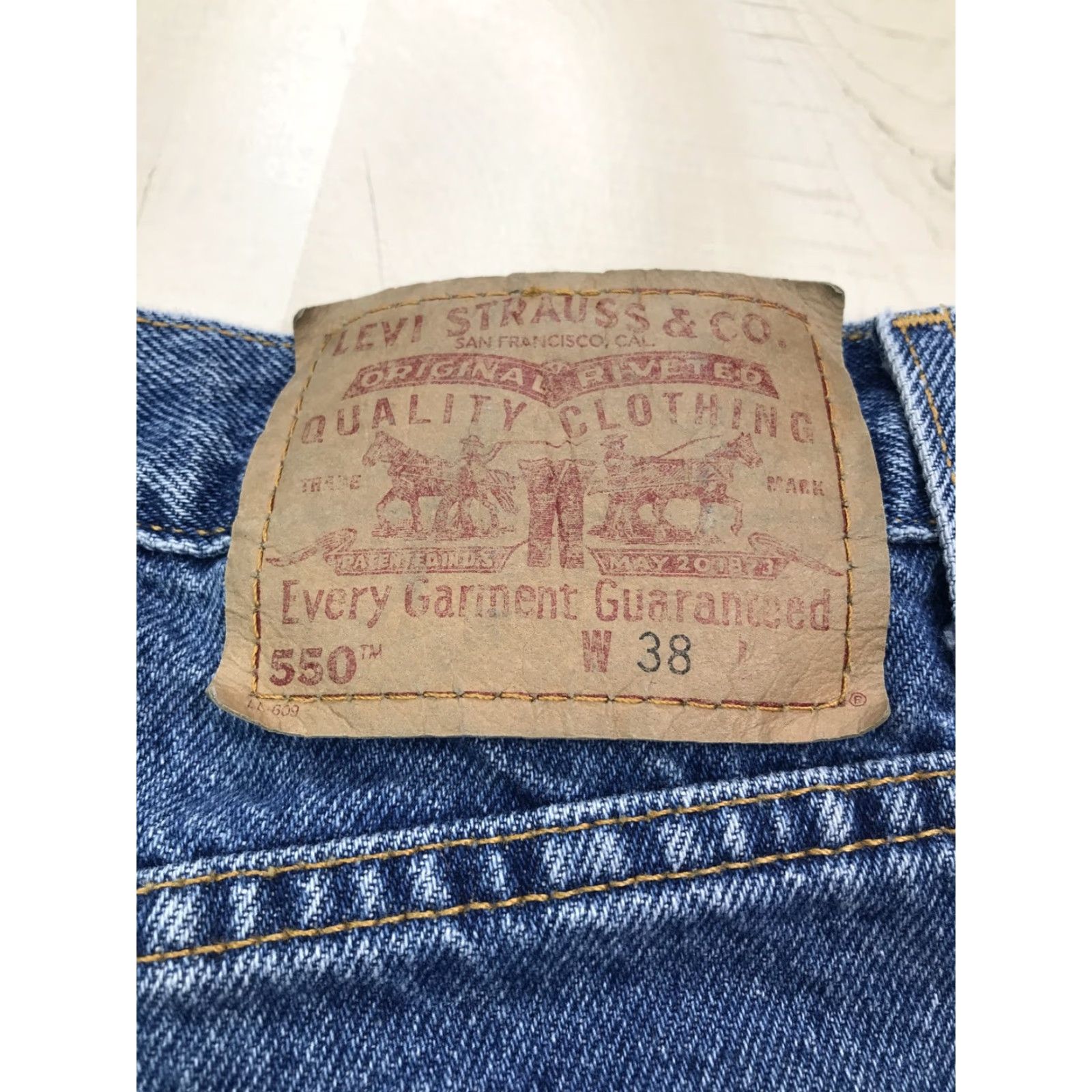Levi's VINTAGE Levi’s 550 Relaxed Fit Jean Shorts Mens 38 Bermuda Denim Blue 90s Streetwear Shorts Mens Size US 38 / EU 54 - 5 Thumbnail