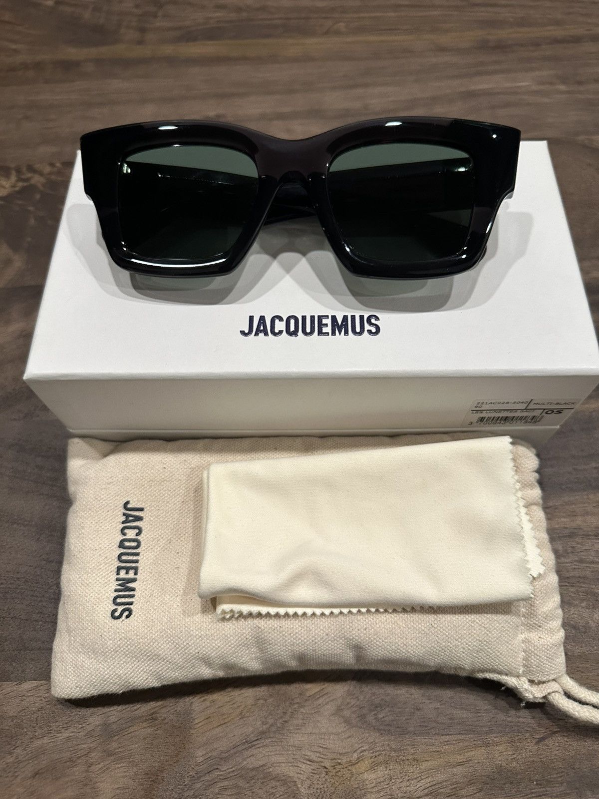 Jacquemus Jacquemus Black Les Lunettes Baci Sunglasses Size ONE SIZE - 1 Thumbnail