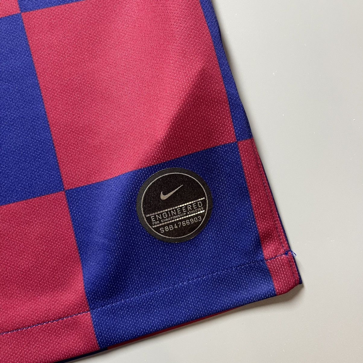 Vintage BARCELONA NIKE 2019/2020 FOOTBALL HOME JERSEY #10 MESSI Size US M / EU 48-50 / 2 - 6 Thumbnail