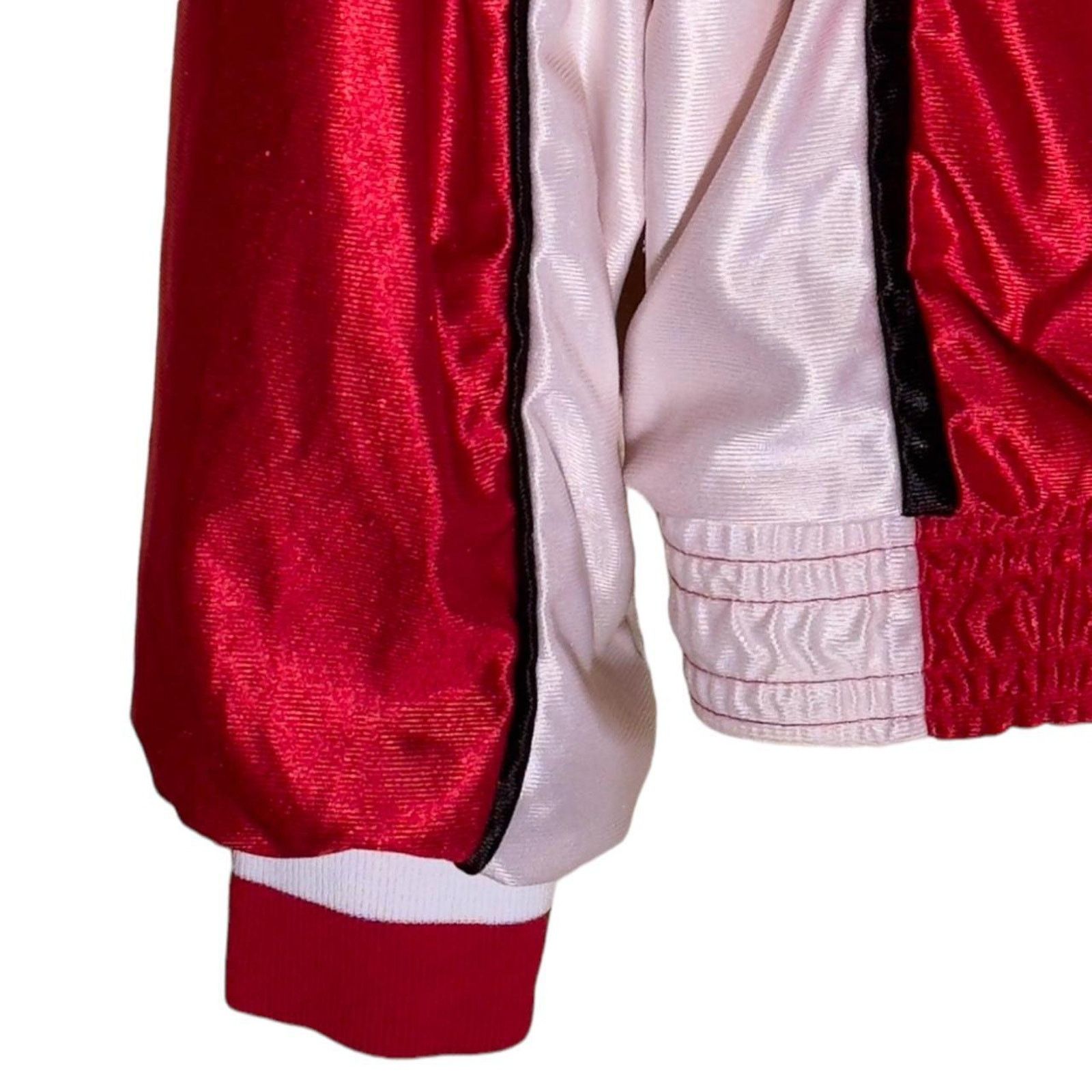 Vintage Vintage 90s wisconsin basketball warmup Size US M / EU 48-50 / 2 - 7 Thumbnail
