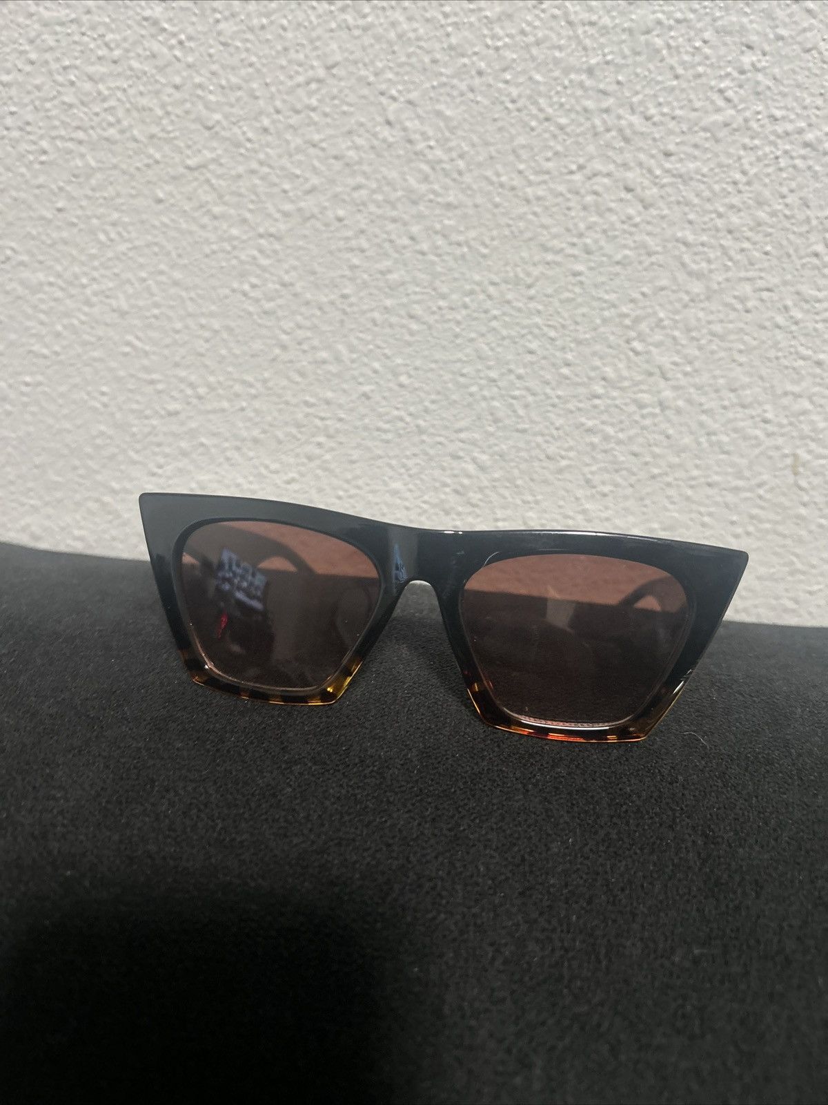 Other Cat Eye Sunglasses Woman’s Featuring A Black Frame Size ONE SIZE - 1 Thumbnail