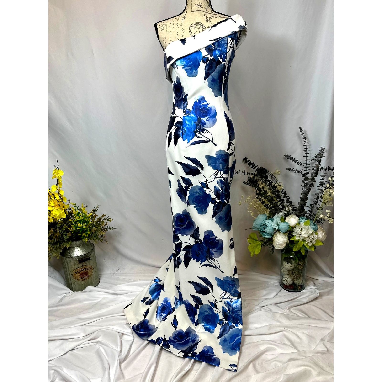 Other Black Halo Eve Dolan Floral One Shoulder Gown Blue Roses 4 Size S / US 4 / IT 40 - 7 Thumbnail