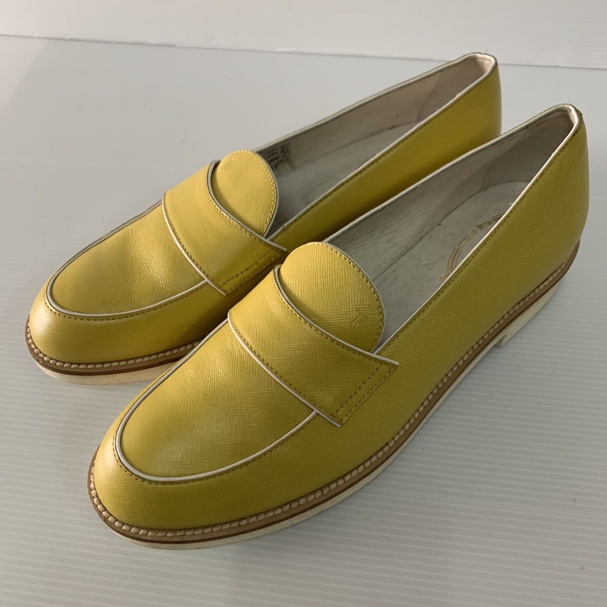 Tod's Tods Leather Loafers Shoes Size US 10 / IT 40 - 1 Thumbnail