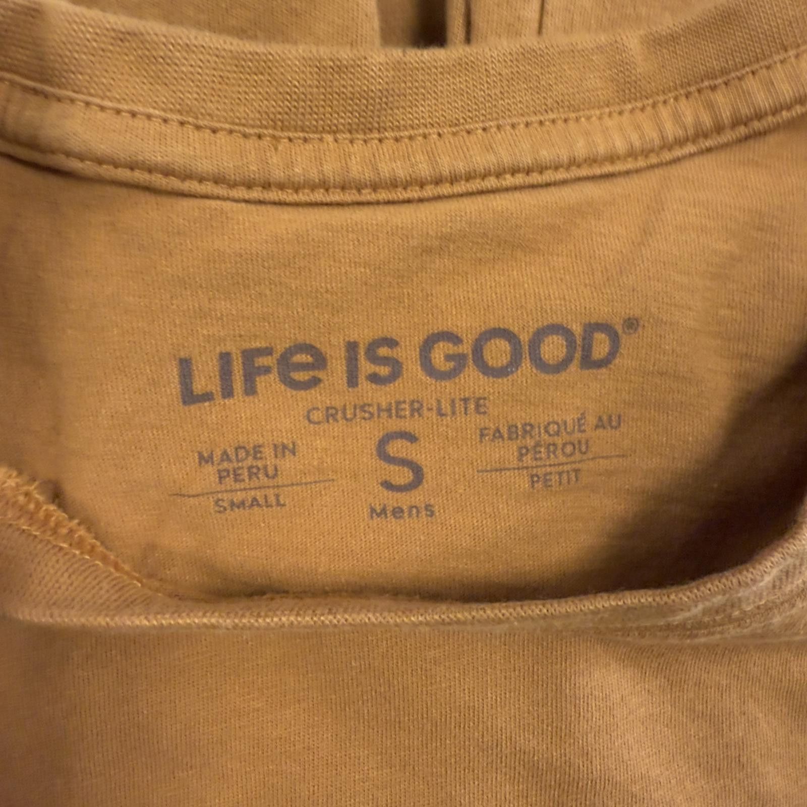 Life is Good NWOT Life is Good Go Places Adventure T-Shirt S Size US L / EU 52-54 / 3 - 7 Thumbnail