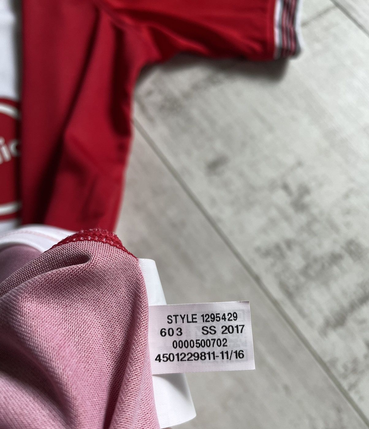 Under Armour Under Armour FC Southampton 2017/2018 Home Football Shirt Size US L / EU 52-54 / 3 - 11 Thumbnail